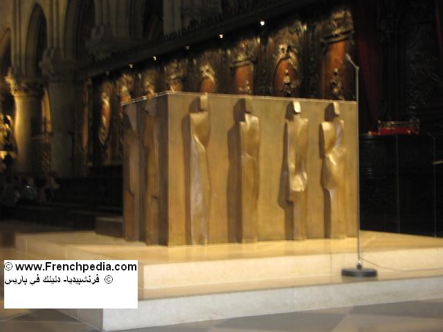 notre_dame_altar2.JPG